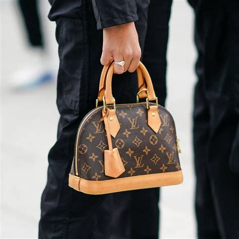 louis vuitton bucket pm bag|louis vuitton alma tote bag.